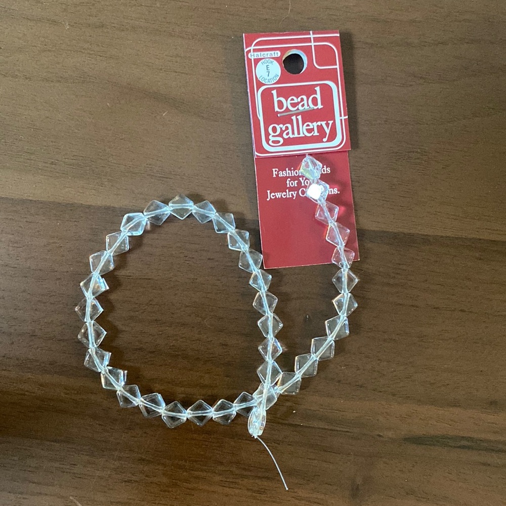 8mm Diamond Glass Bead